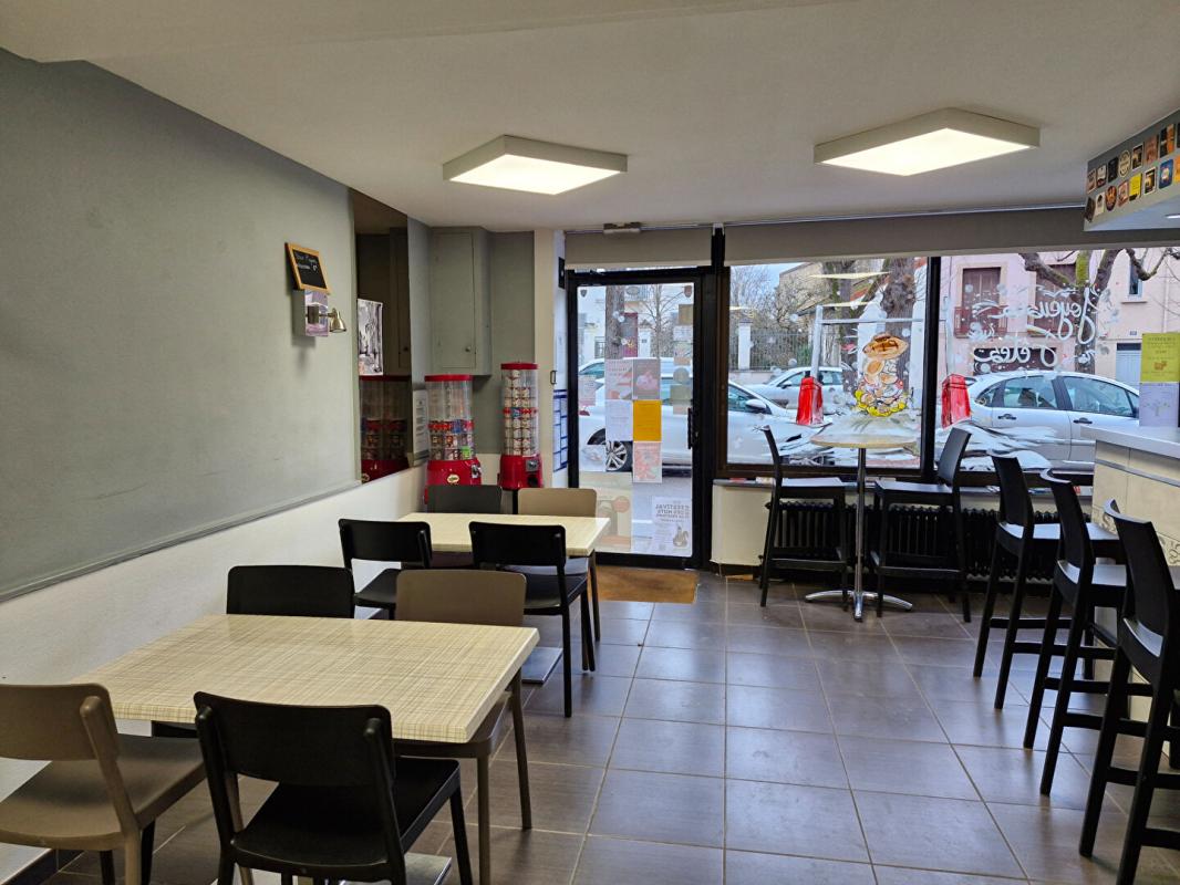 CHARLIEU CHARLIEU - BAR, SNACK avec TERRASSE 7