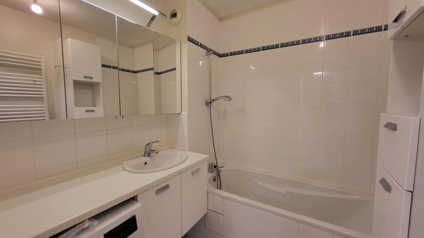 SAINT-QUENTIN Appartement standing 4 chambres, terrasse dans résidence sécurisée 13