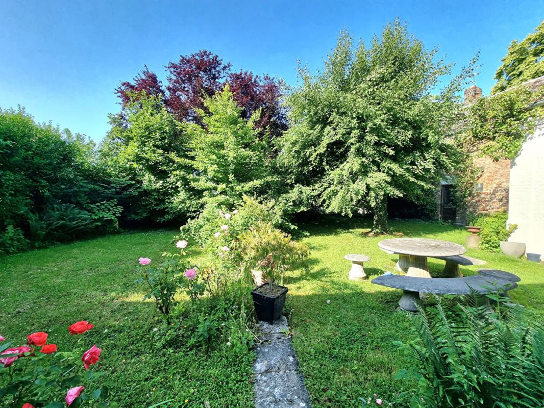 SAINS-DU-NORD Maison Sains Du Nord 10 pièce(s) 310 m2 16