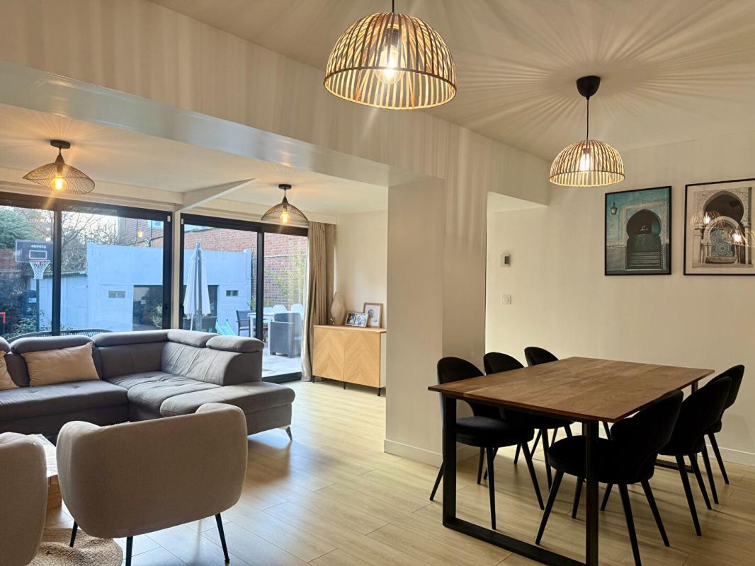 MARCQ-EN-BAROEUL Maison Marcq En Baroeul 6 pièces 122 m2 1