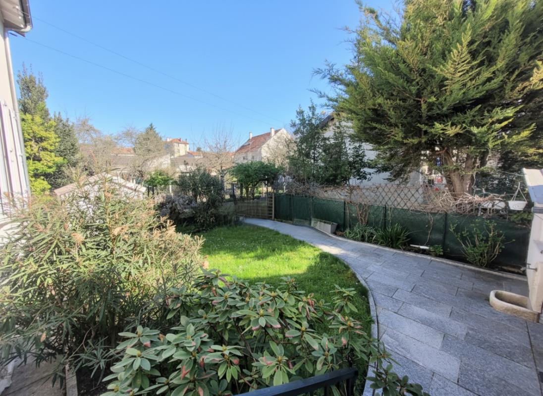 ARGENTEUIL Maison Argenteuil, secteur Orgemont, 95100 Val d'Oise 6 pièce(s) 122 m2 habitables 12