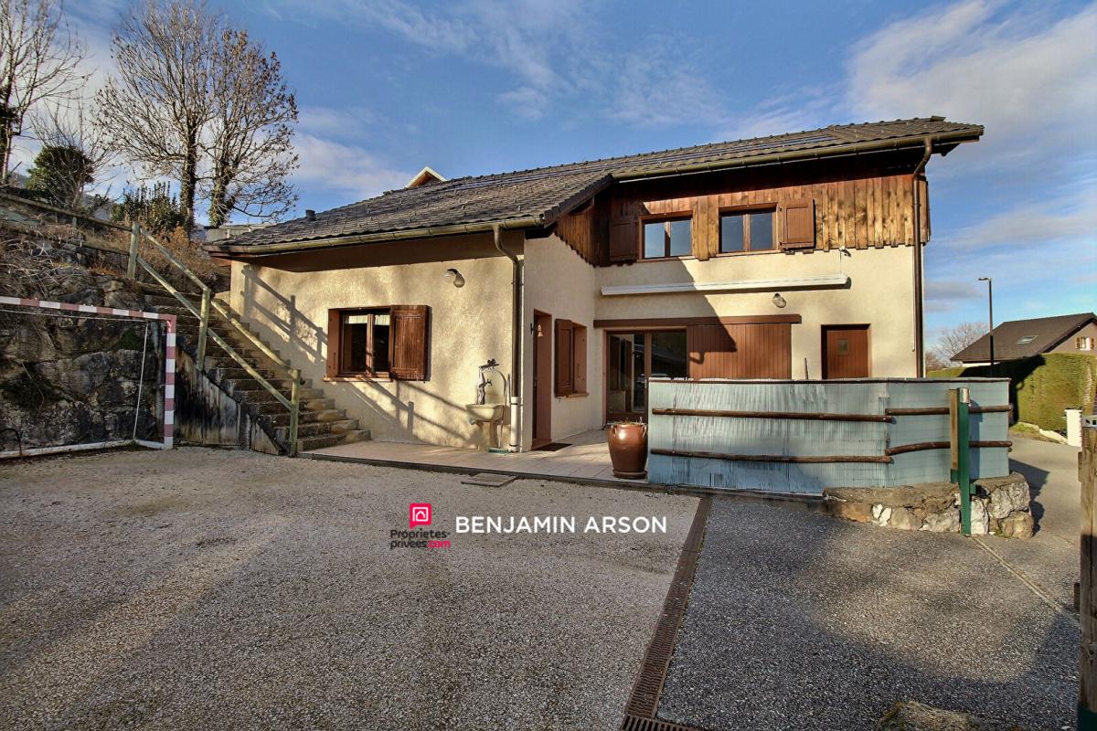 LA MOTTE-SERVOLEX Maison La Motte Servolex 6 pièces 171 m2 13