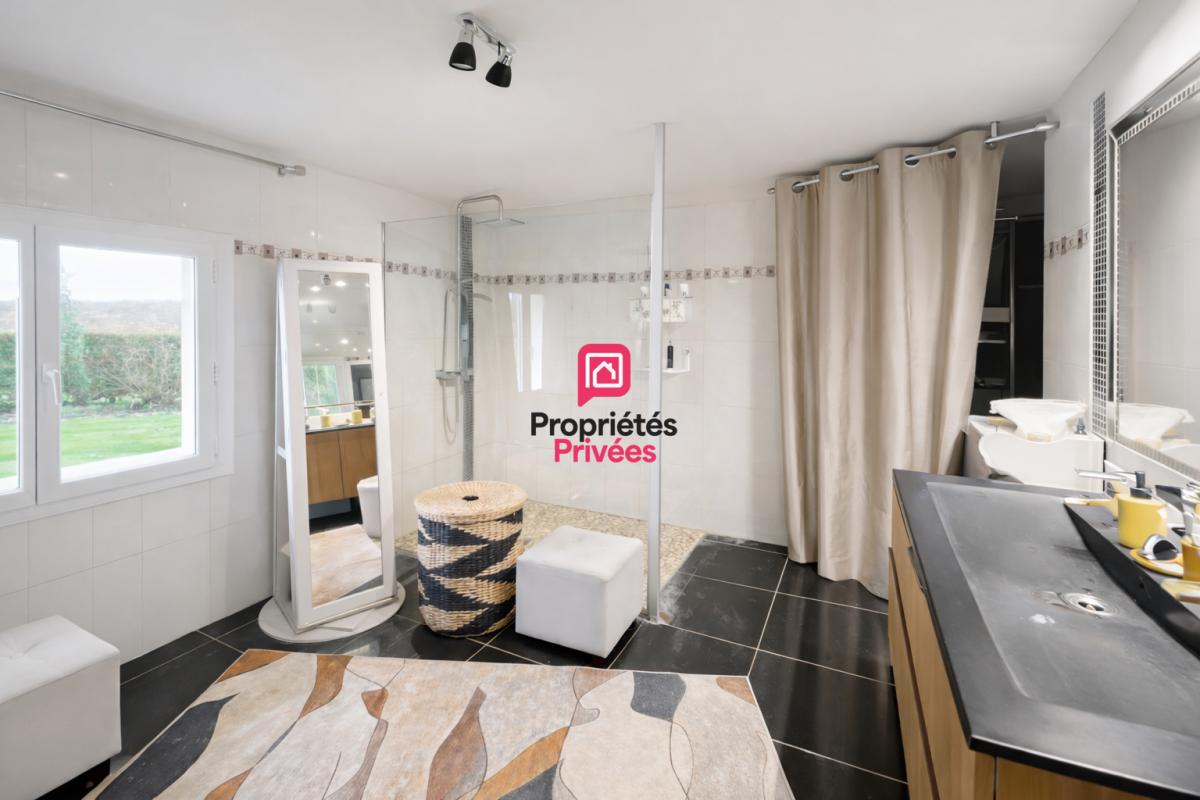 BAZAS Propriété en pierre 273m² ? Piscine chauffée ? Atelier ? 4,7 ha 13