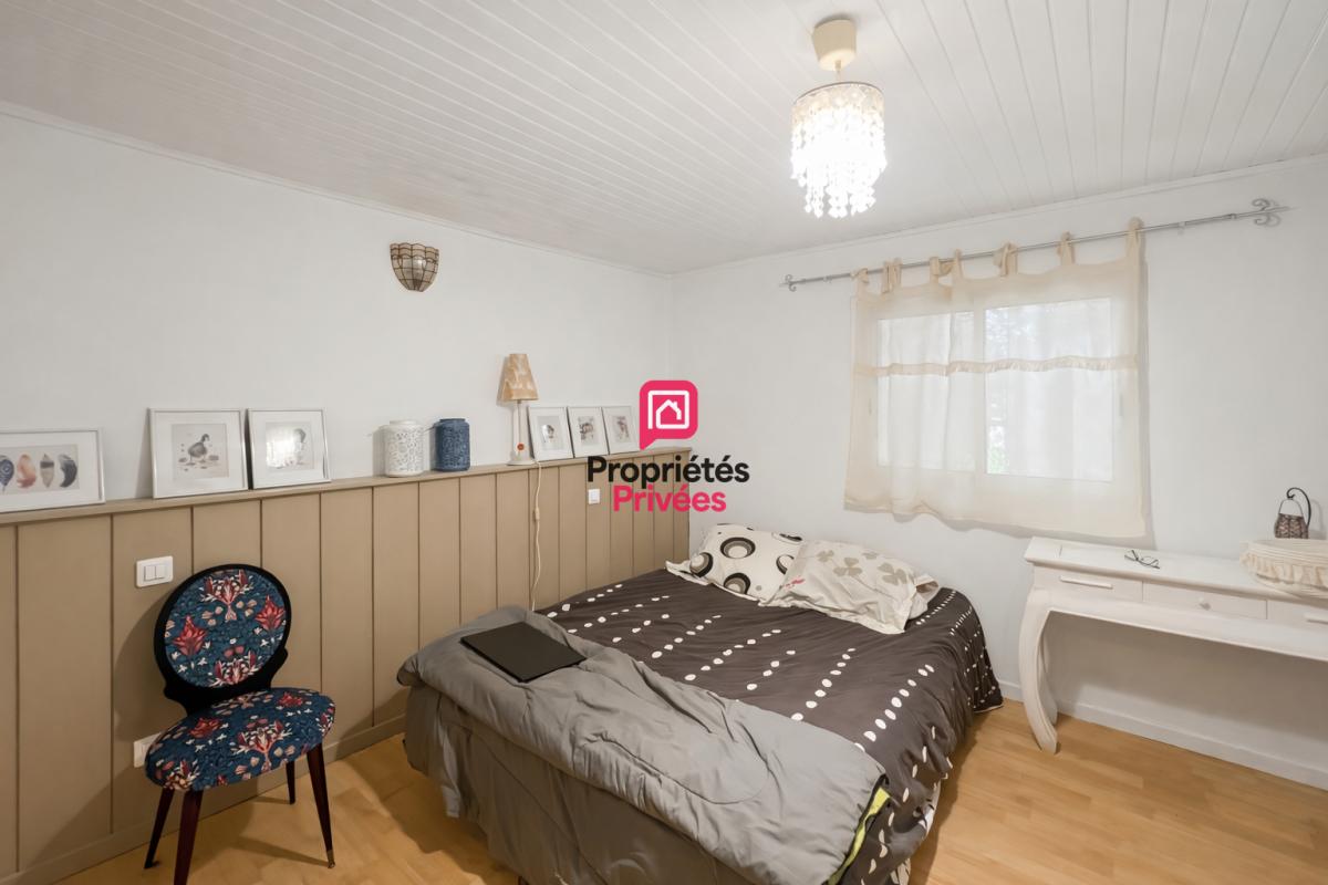 BAZAS Propriété en pierre 273m² ? Piscine chauffée ? Atelier ? 4,7 ha 16