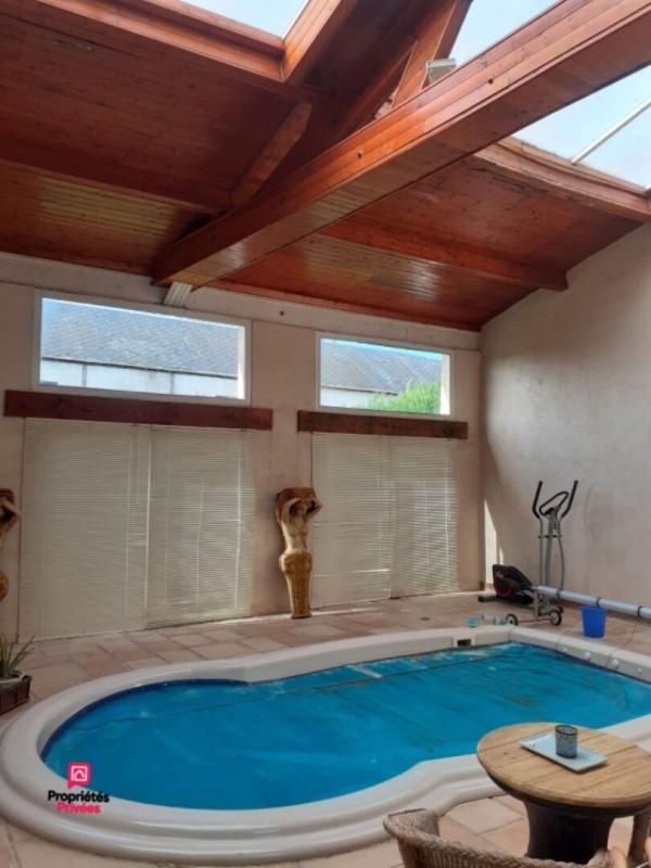 MONTGAROULT MONTGAROULT(61150) MANOIR, 15 pièces minimum, 6 chambres, 500 m2 environ PRIX 475 000 honoraires 5,56% inclus à la charge de l'acquéreur, soit 450 000% net vendeur 6