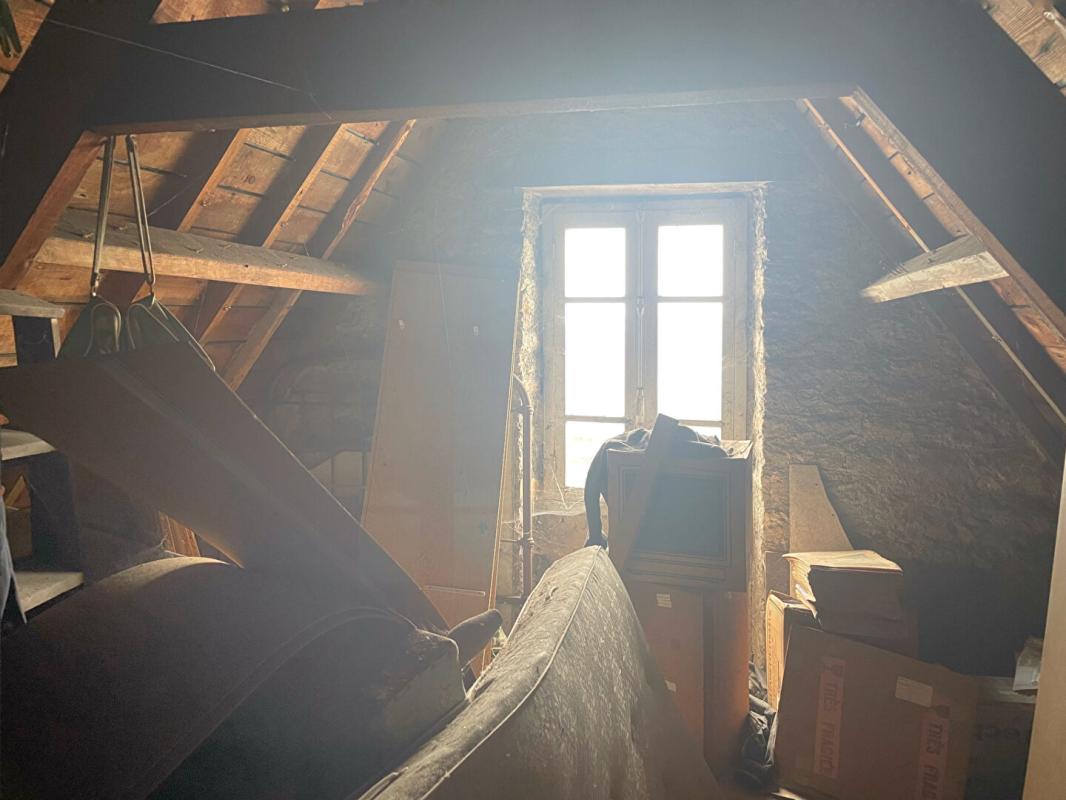 QUIMPER Maison années 30 à rénover avec garage et courette (quartier Sainte-Thérèse Quimper) 13