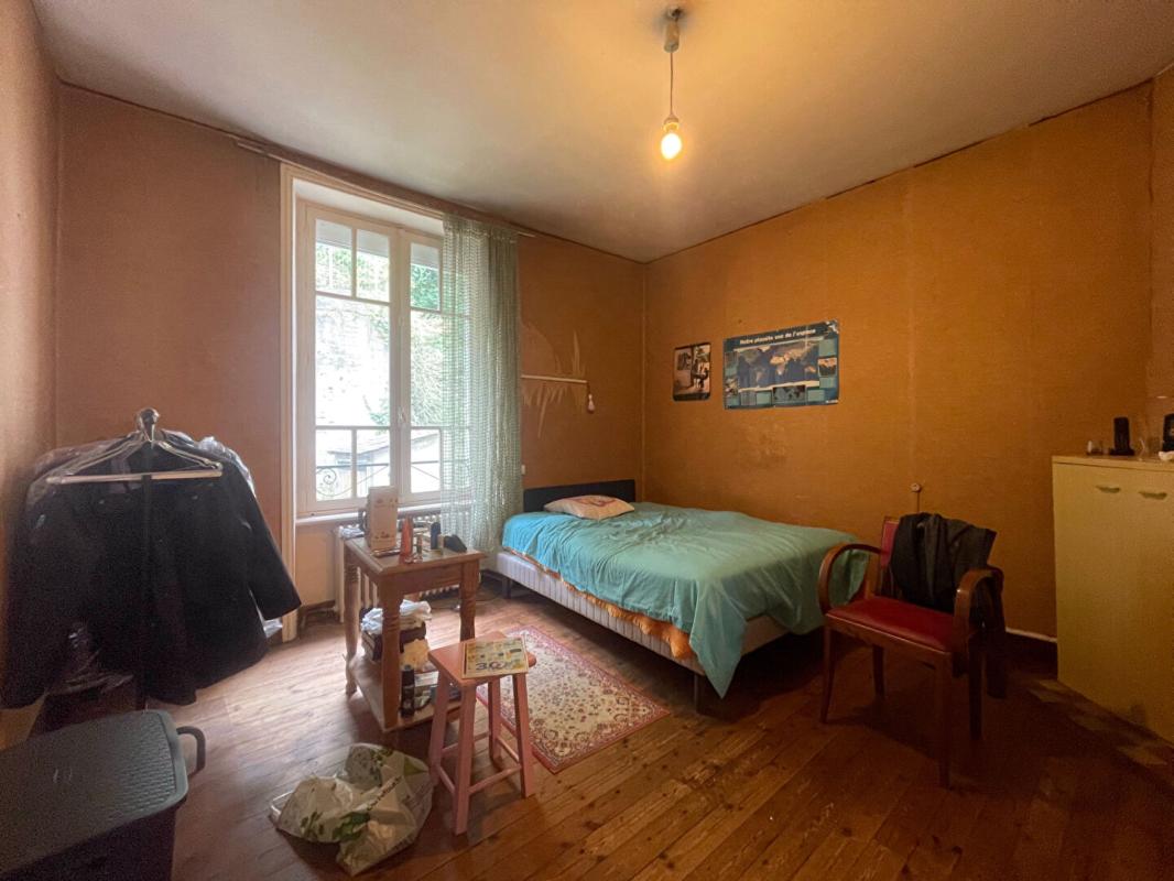 QUIMPER Maison années 30 à rénover avec garage et courette (quartier Sainte-Thérèse Quimper) 9