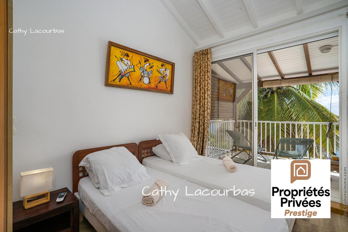 BOUILLANTE Magnifique Appartement T3 vue mer, Bouillante 13