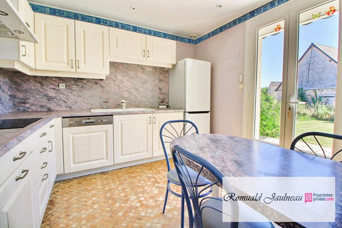 CHARTRES Maison de 136 m² sur sous sol 4