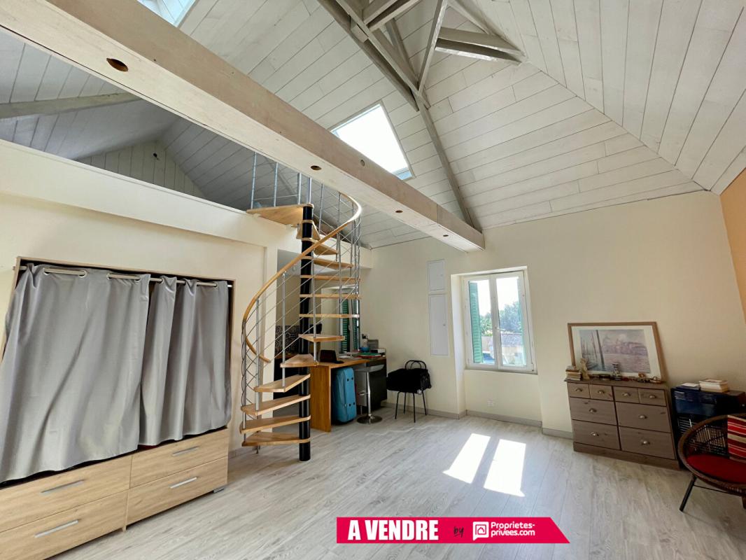 SAINTE-MARIE Maison en pierre 10