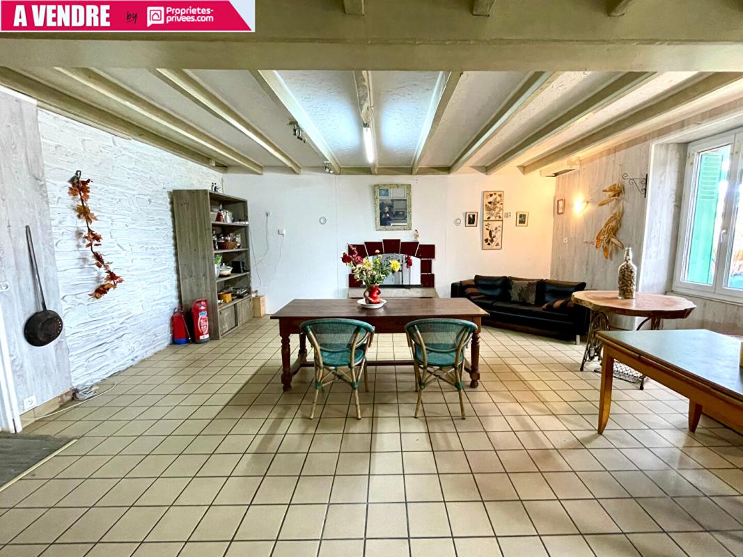 SAINTE-MARIE Maison en pierre 5