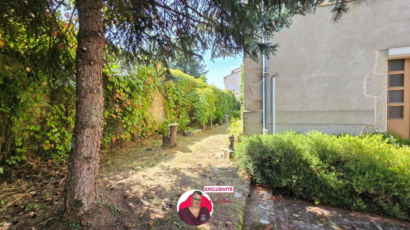 ISSOIRE grande propriété en 2 parties 640 m² sur petit jardin 3