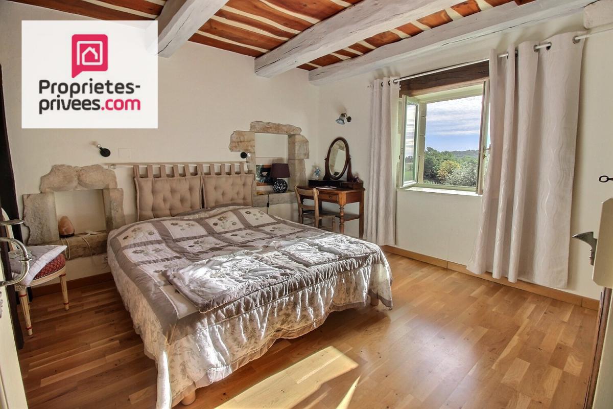 DRAGUIGNAN Propriété  proche Draguignan 755 m2 sur 27 450m² 14