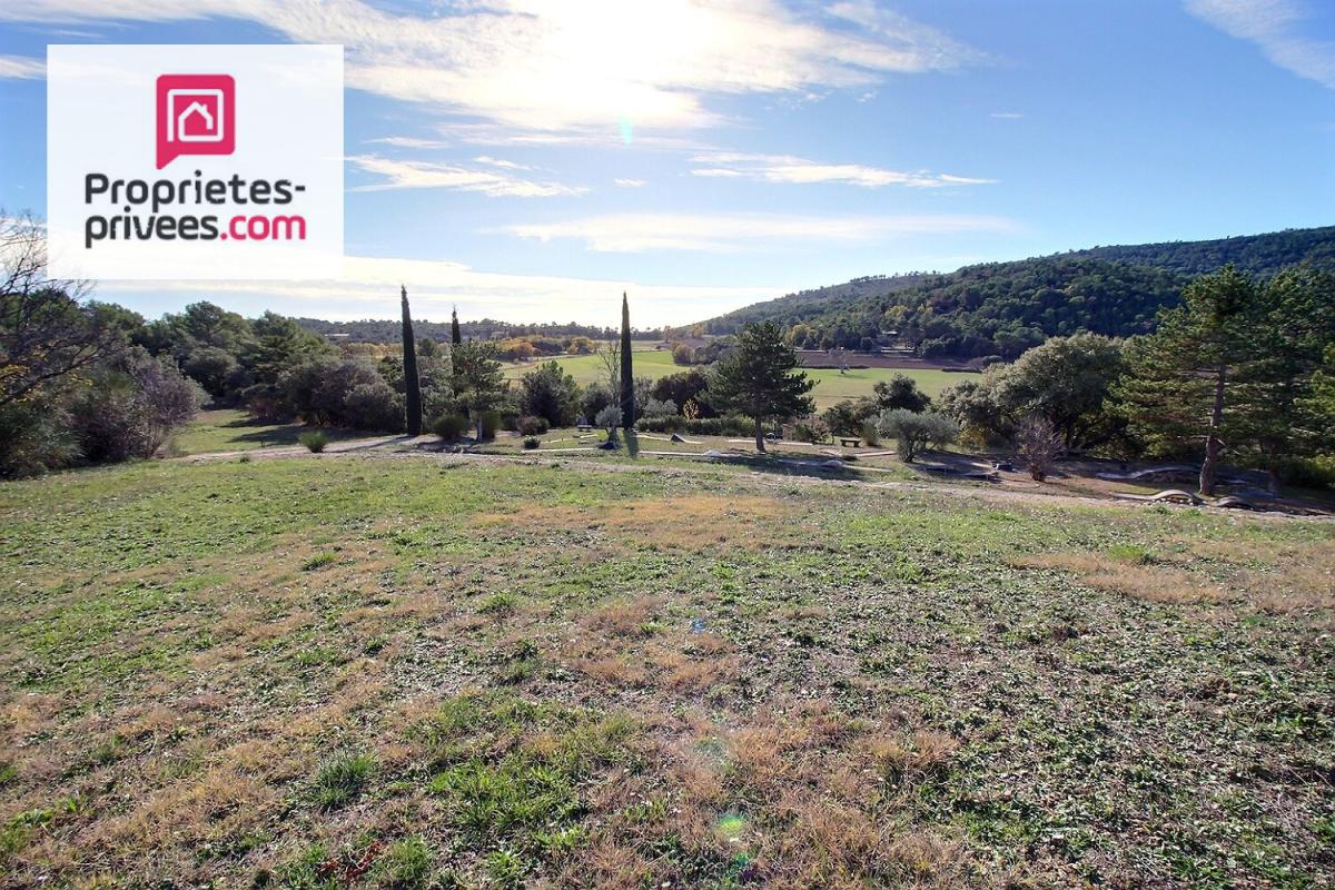 DRAGUIGNAN Propriété  proche Draguignan 755 m2 sur 27 450m² 17