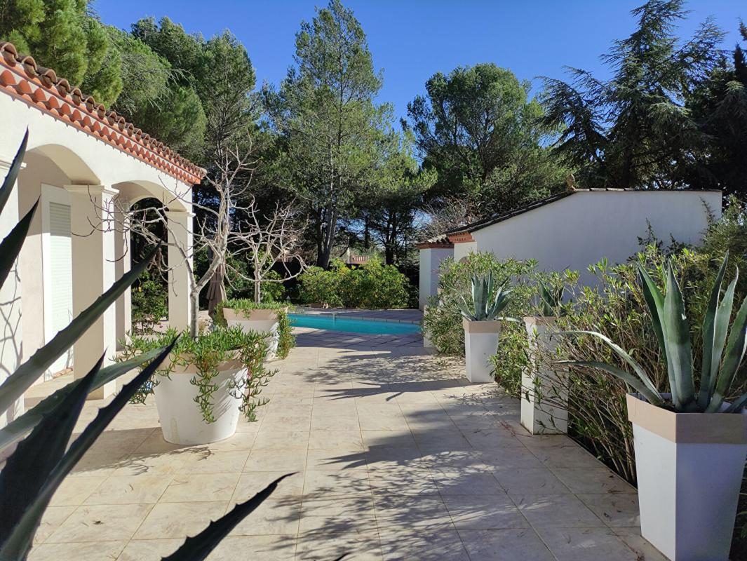 VILLEMOUSTAUSSOU Maison d'architecte 9 pièce(s) 210 m2 11