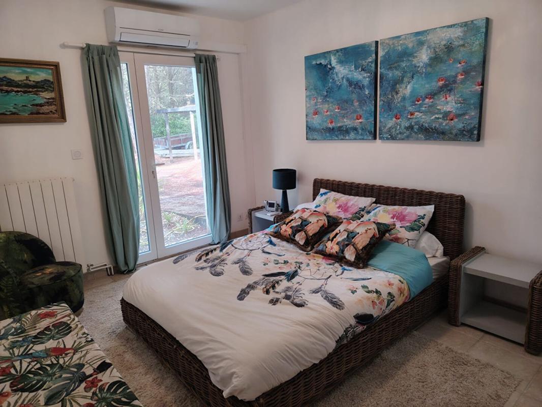 VILLEMOUSTAUSSOU Maison d'architecte 9 pièce(s) 210 m2 13