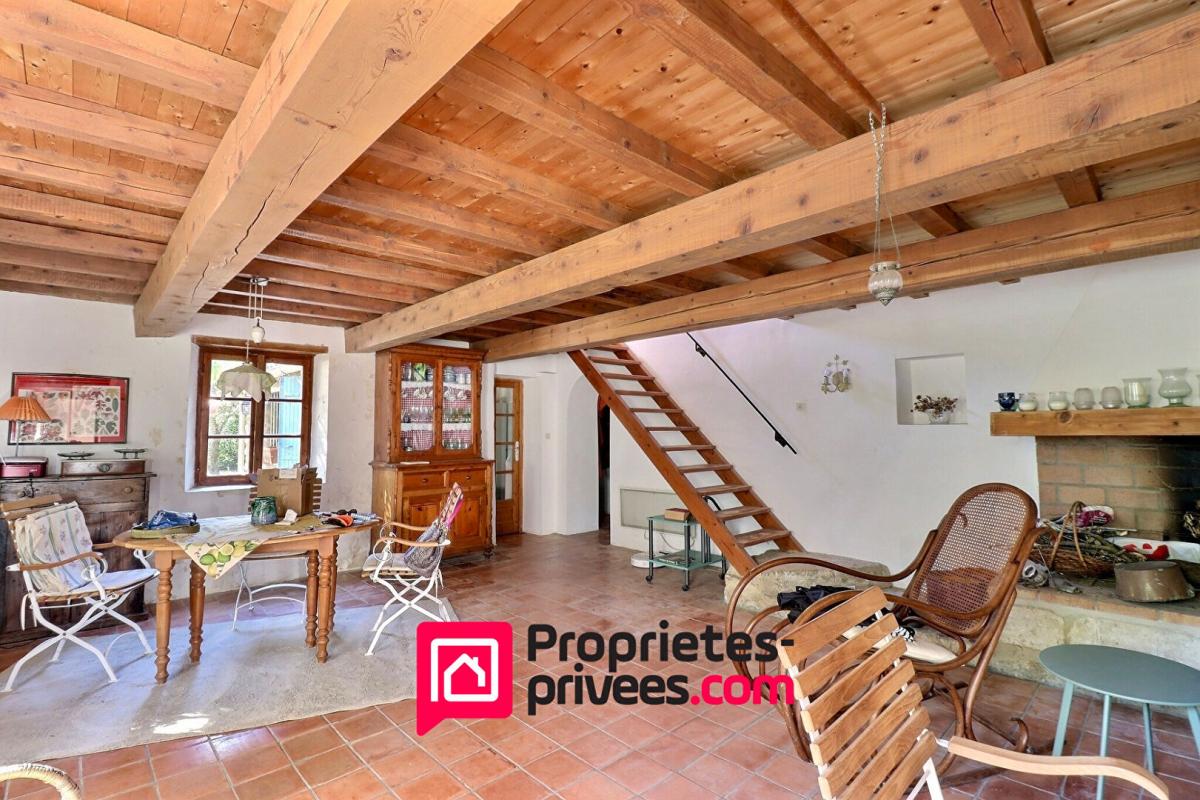 UZES Uzès, proche , petit Mas  sur 5000 m2 de terrain 6