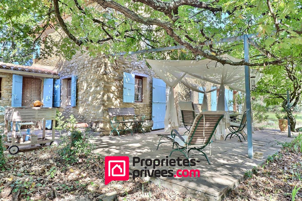 UZES Uzès, proche , petit Mas  sur 5000 m2 de terrain 7