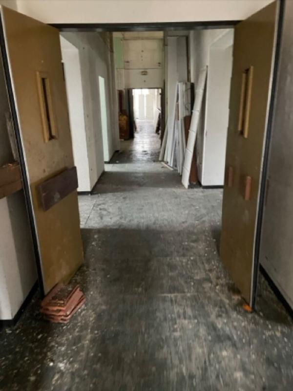 MOREUIL Ensemble  immobilier exceptionnel  pour investisseurs  ou bailleurs sociaux .Terrain  7159m2 Surface hab:1883m2 6