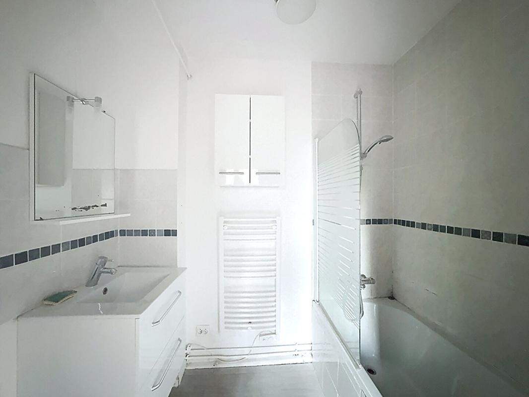 IGNY Superbe 2 pièces avec parking en sous-sol  Proche centre & gare 6