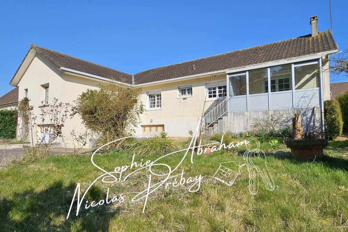 BAZOCHES-LES-GALLERANDES Ensemble immobilier composé de deux habitations avec sous-sol et terrain 14