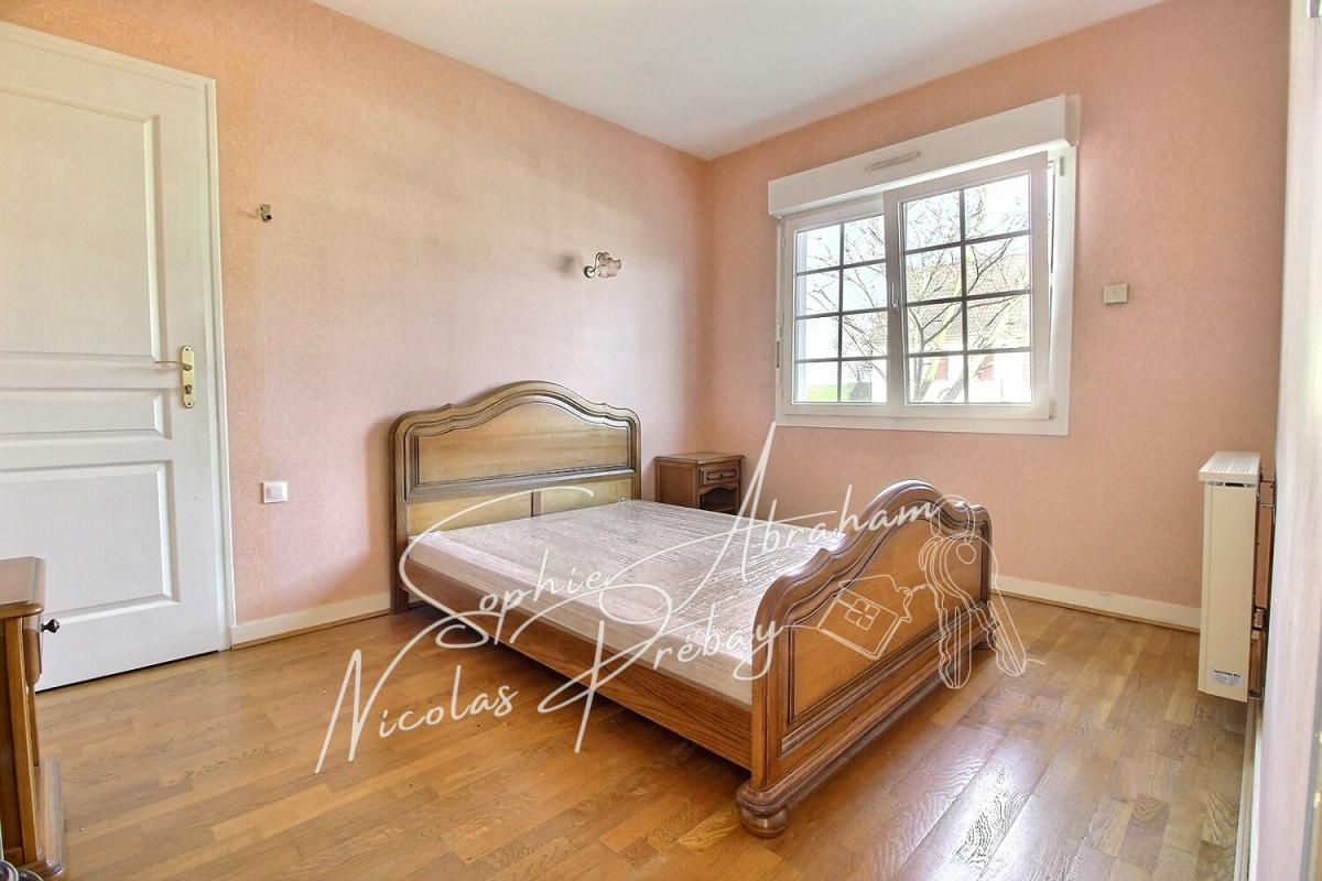 BAZOCHES-LES-GALLERANDES Ensemble immobilier composé de deux habitations avec sous-sol et terrain 7