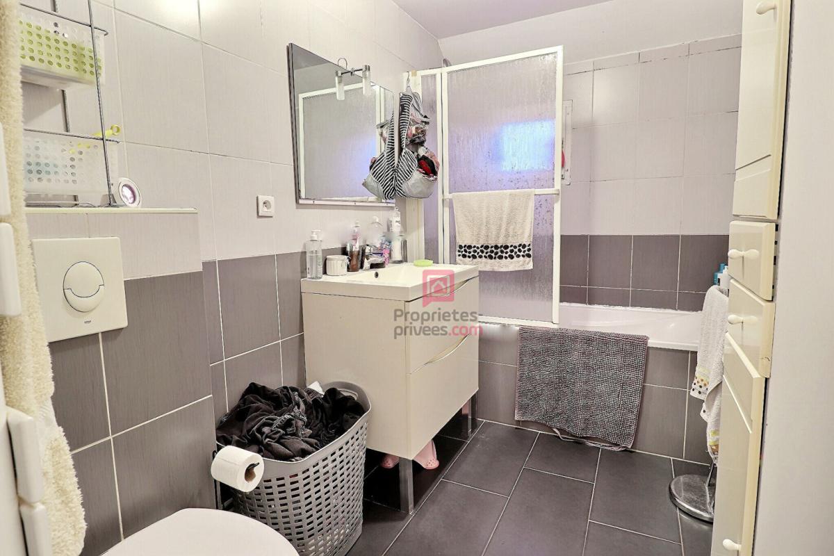 SAINTE-GENEVIEVE-DES-BOIS Maison Sainte-Geneviève-Des-Bois 4 pièces 74 m² 6