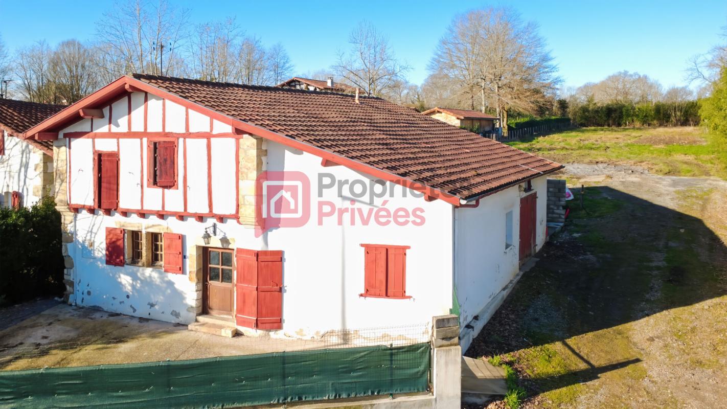 USTARITZ Maison labourdine à restaurer 15