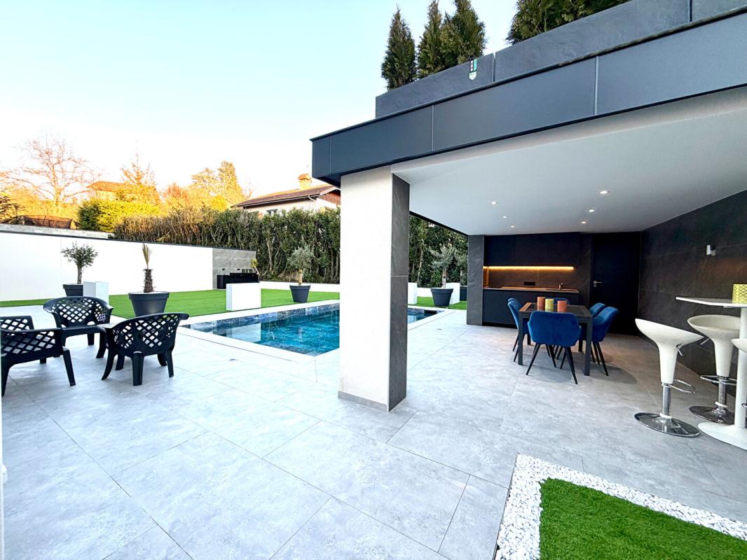 THONON-LES-BAINS EXCLUSIVITE Thonon-les-Bains Villa individuelle de 2022 134 m² piscine, jacuzzi, pull house (74200) 6
