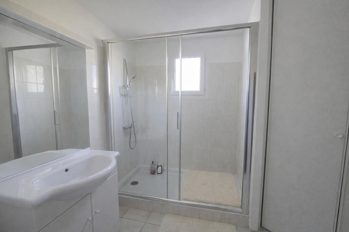 LA GARDE La Garde - T3, 66 m², terrasse de 30 m², garage, au calme, sans vis-à -vis 5