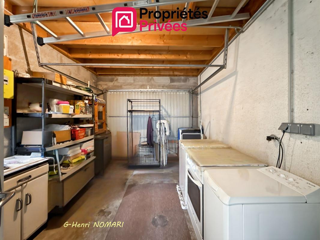 ISSE Maison centre bourg d'Issé, 3 pièce(s) 65 m2, terrain de 715m² 9