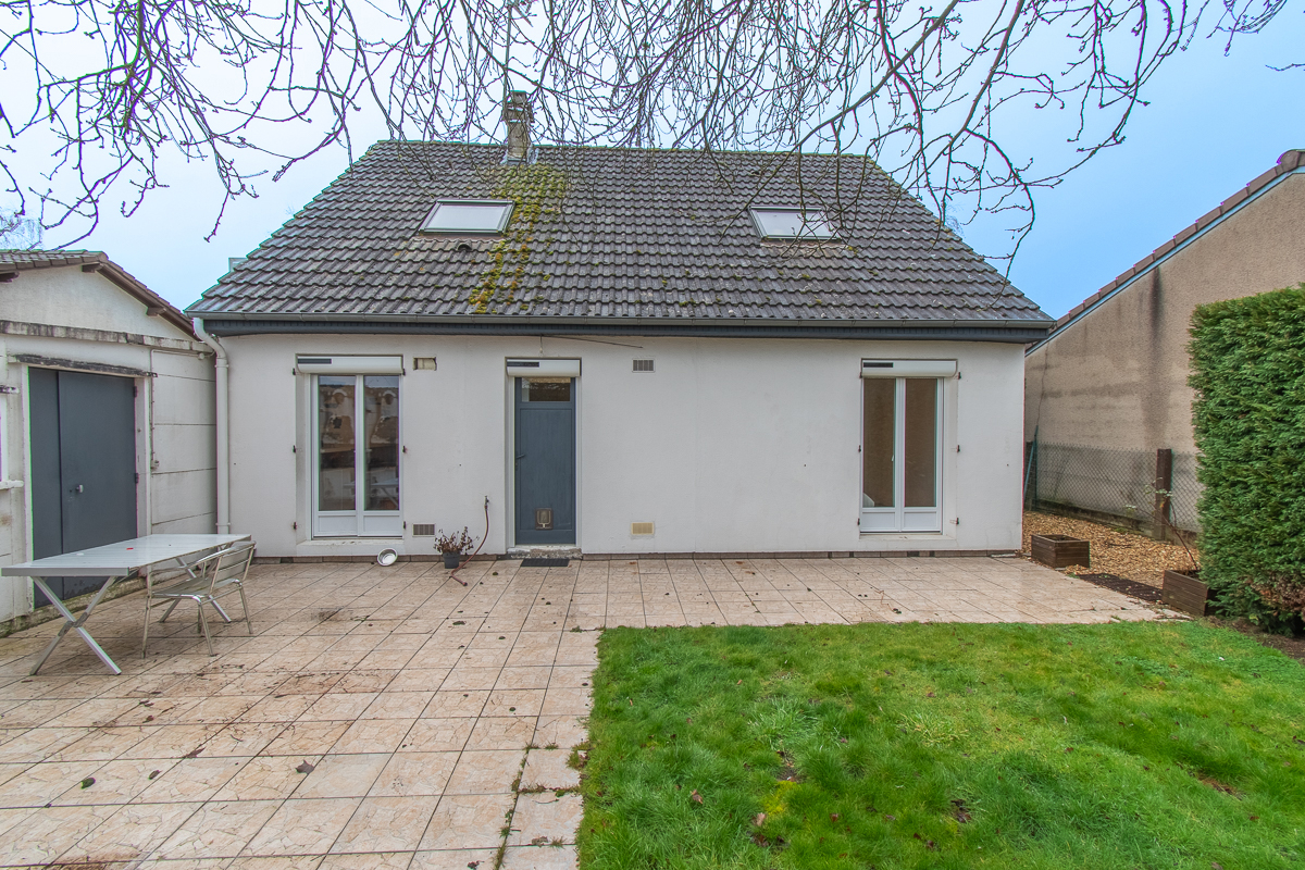 VIERZON Maison Vierzon 6 pièce(s) 112 m2 14