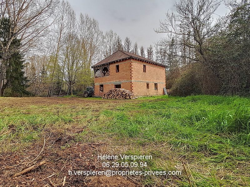 BELVES Maison Carves 6 pièce(s) 160 m2 terrain 11440 m2 + 1915 m2 3