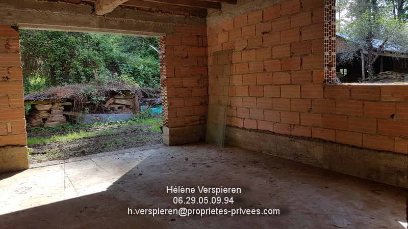 BELVES Maison Carves 6 pièce(s) 160 m2 terrain 11440 m2 + 1915 m2 4