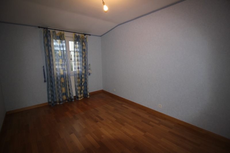 CHATELLERAULT Maison Chatellerault 7 pièce(s) 128.25 m2 9