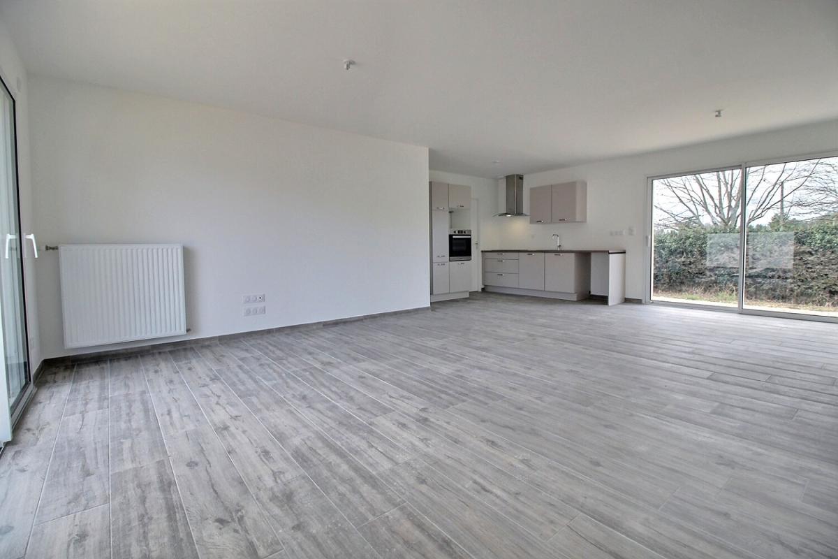 SAINT-MARTIN-D'ABBAT Maison neuve de plain pied avec 3 chambres dans le centre bourg de Saint Martin D Abbat 3