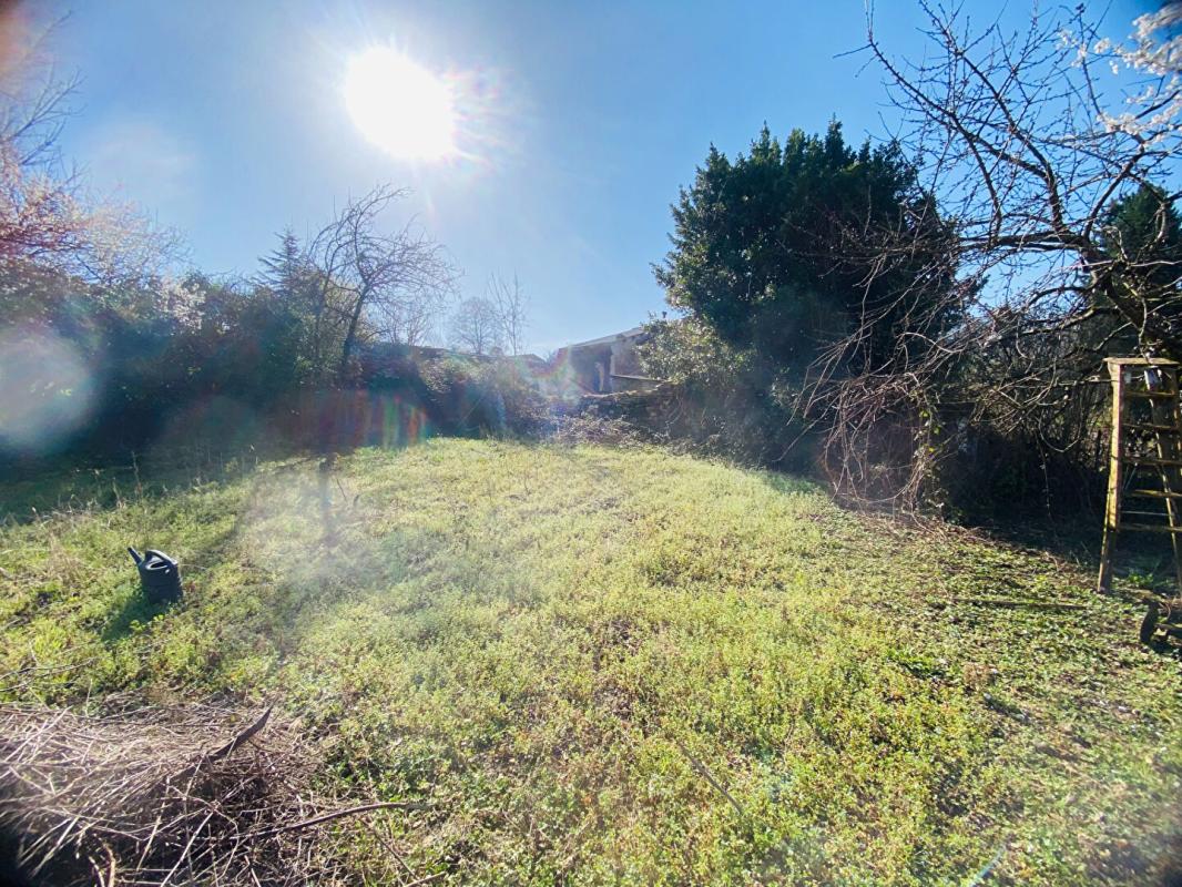 SAINT-AMOUR Maison / Immeuble  individuel 252 m2- 3 logements- Saint Amour 3