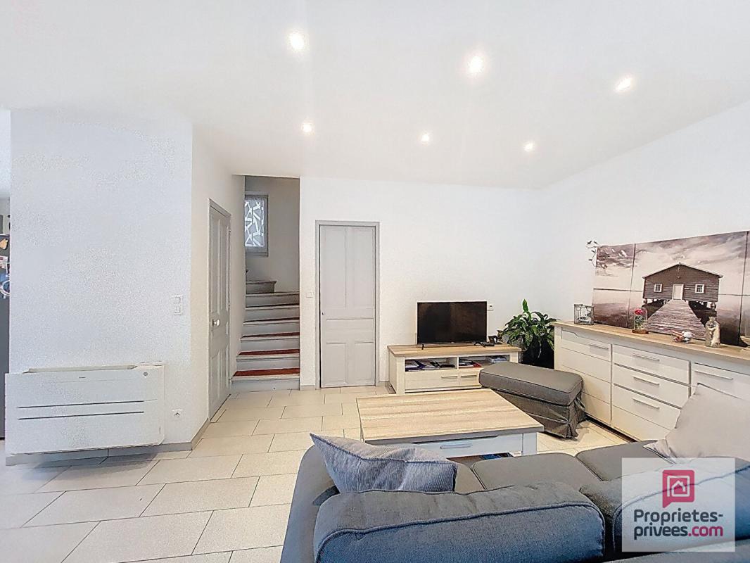 CHATEAURENARD Maison de ville Châteaurenard 5 pièce(s) 112m2 3 chambres garage terrasse 4