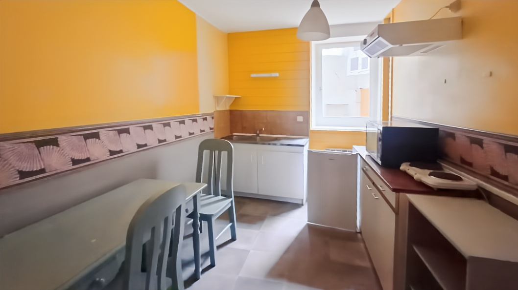 LA SOUTERRAINE Immeuble La Souterraine 6 pièce(s) 125 m2 10