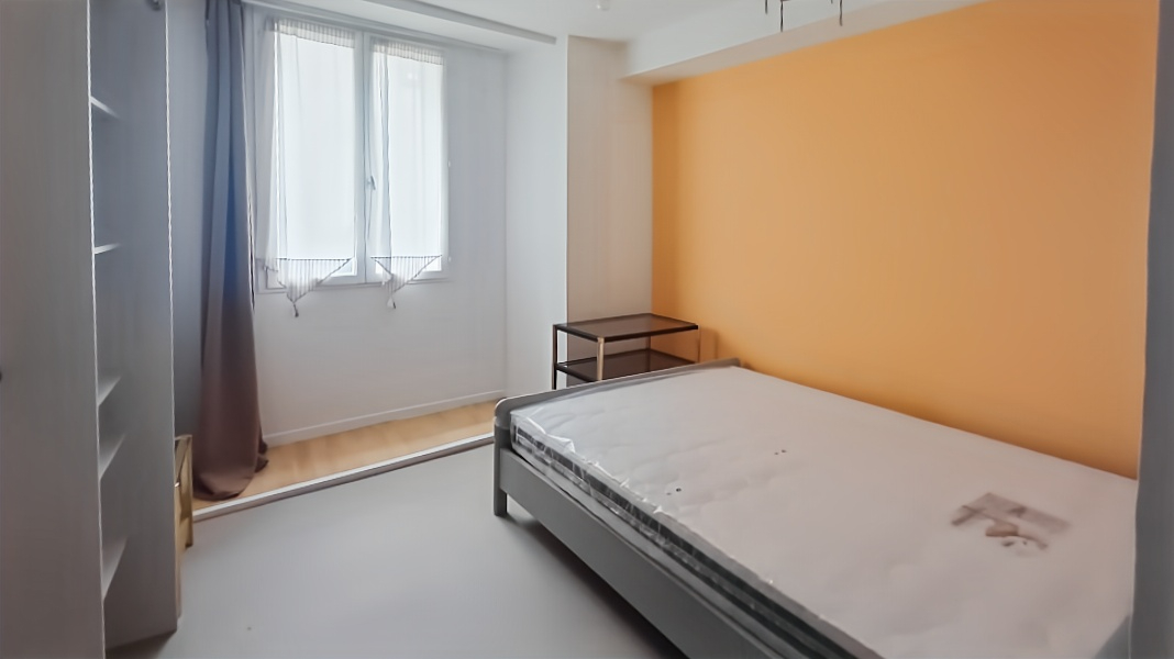 LA SOUTERRAINE Immeuble La Souterraine 6 pièce(s) 125 m2 15