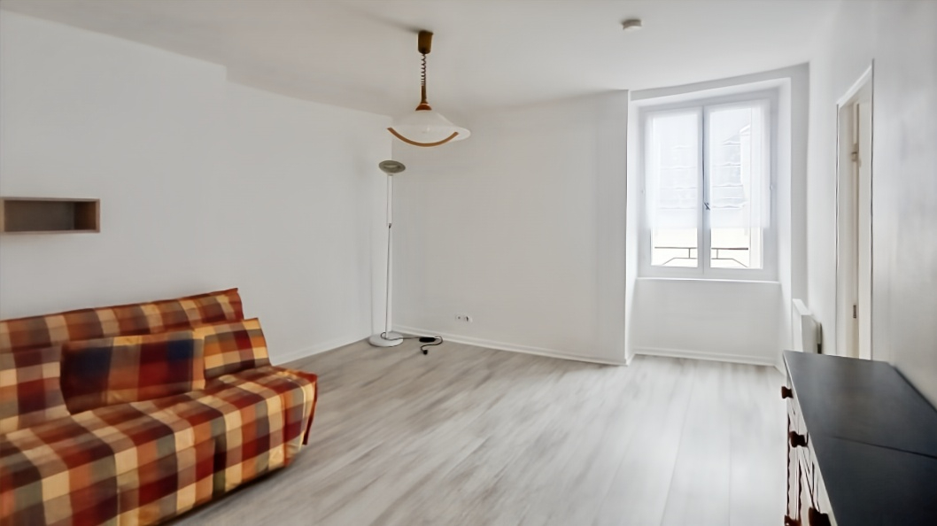 LA SOUTERRAINE Immeuble La Souterraine 6 pièce(s) 125 m2 8