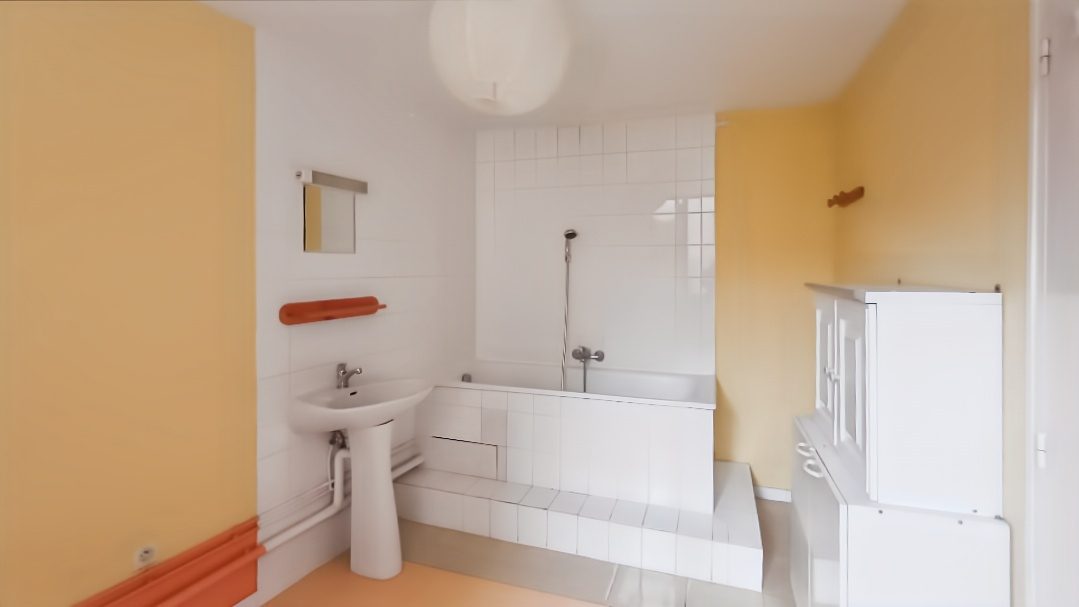 LA SOUTERRAINE Immeuble La Souterraine 6 pièce(s) 125 m2 9