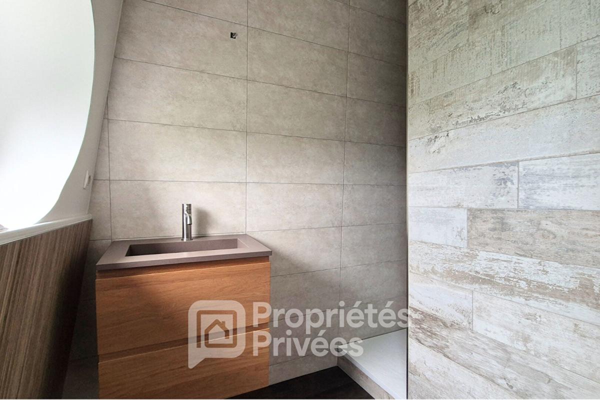 LIMOURS Cadre d'exception pour cet appartement atypique 10