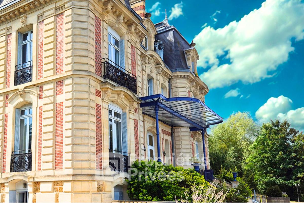 LIMOURS Cadre d'exception pour cet appartement atypique 11