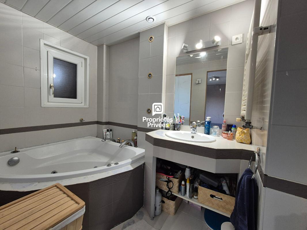 COLLONGES Maison individuelle 145m2 - 4 chambres - Collonges 01550 - 520'000 11