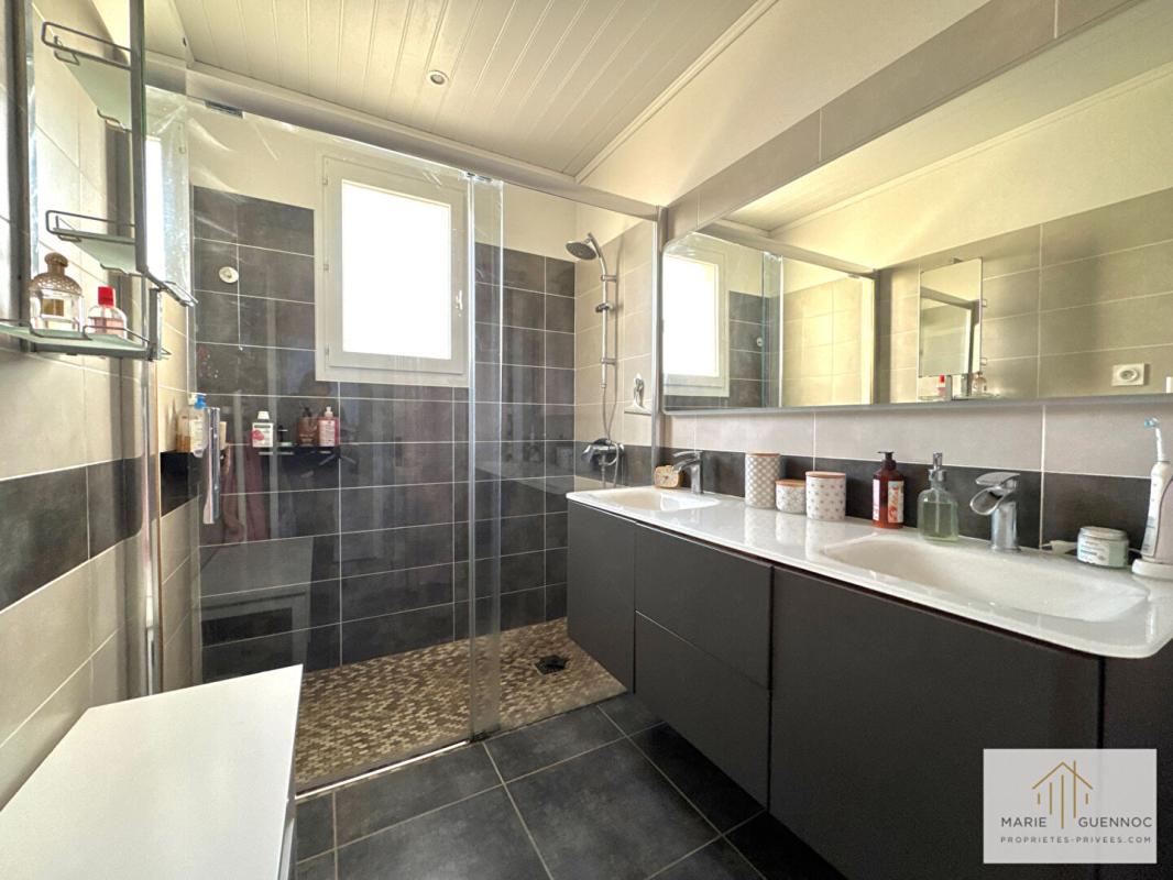 BASSE-GOULAINE Maison individuelle 6 pièces Basse-Goulaine avec double garage, cave et atelier 11