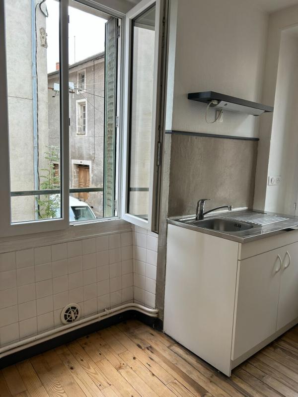 ARLANC Immeuble Arlanc 3 appartements 238 m2 10