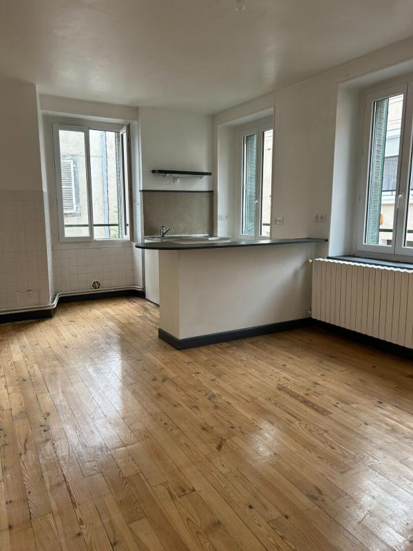 ARLANC Immeuble Arlanc 3 appartements 238 m2 9