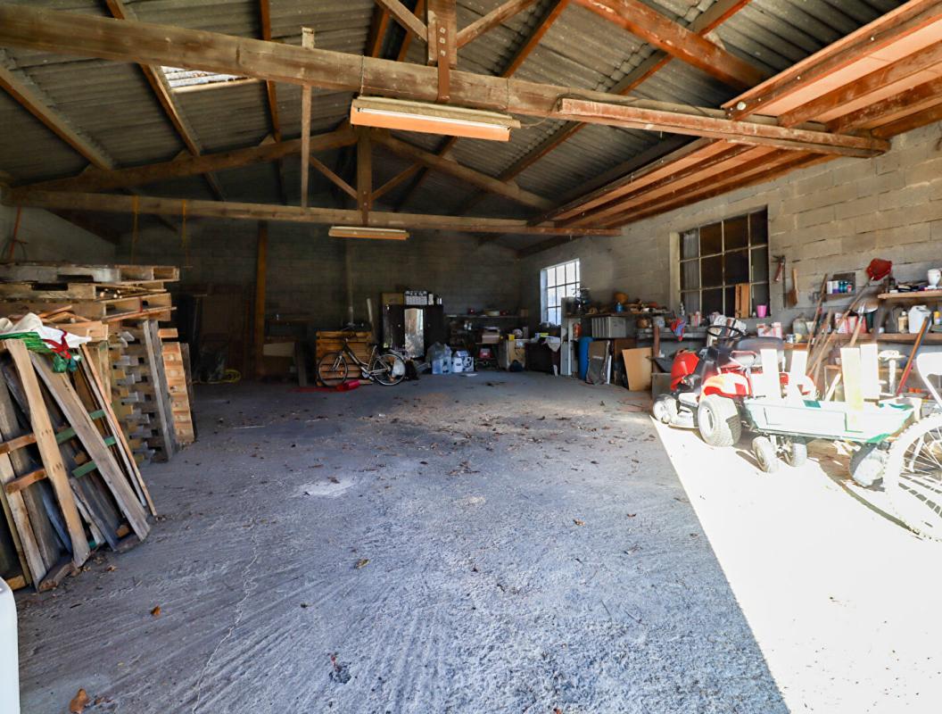 AUSSILLON À vendre - Maison familiale 160 m² avec piscine, grand terrain et hangar - Aussillon (81) 17
