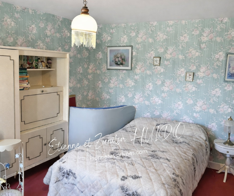 VATAN Ensemble de 2 maisons Vatan 8 pièce(s) 168 m2 8